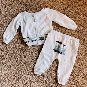 Crown & Ivy Baby matching set